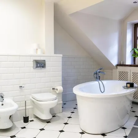 Lesna Pod Warszawa Jacuzzi, Sauna, Kominek, Sport & Joga