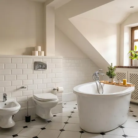 Lesna Pod Warszawa Jacuzzi, Sauna, Kominek, Sport & Joga Konstancin-Jeziorna